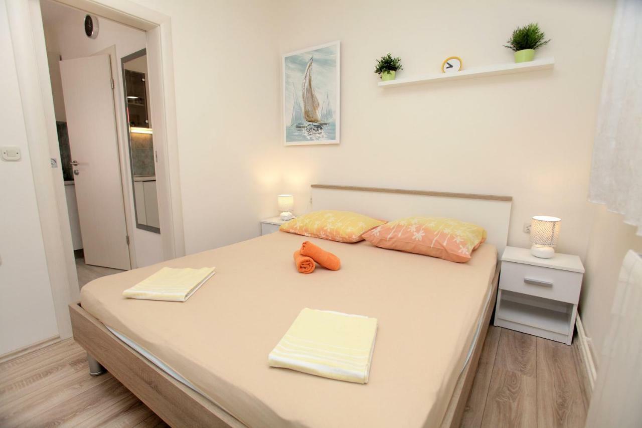 Apartments Viki Trogir Exterior foto